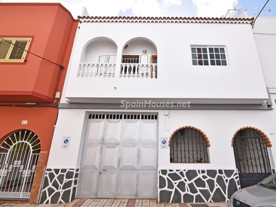 Casa adosada en venta en Las Mesas, Las Palmas de Gran Canaria