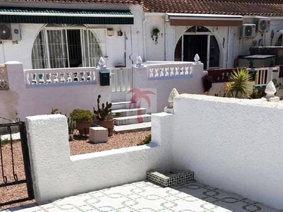 Casa en venta en La Siesta, Torrevieja, Alicante