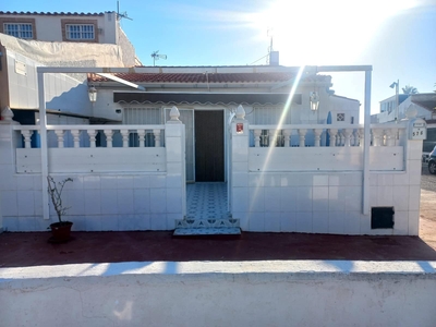 Casa en venta en La Torreta, Torrevieja, Alicante