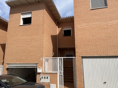 Venta de casa con terraza en Ciruelos, Zona Tranquila a 8 km de Aranjuez