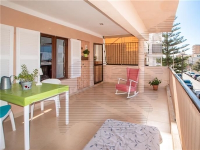 Venta de piso con terraza en Coll d´en Rabassa (Palma de Mallorca)