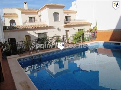 Villa en venta en Fuente-Tójar