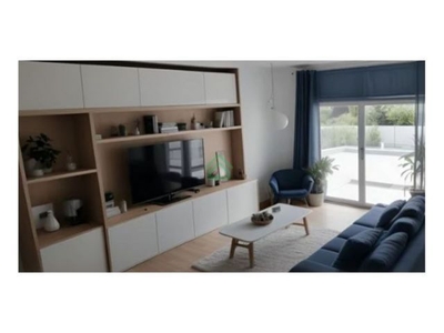 Vivienda Urbana Sofisticada en el Corazón de Barcelona: Un Apartamento de 76 m²