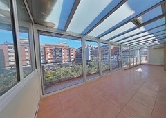 Ático con 4 habitaciones con ascensor y calefacción en Badalona