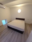 Planta baja bonita planta baja tipo duplex de tres niveles completamente reformado, con electrodomesticos nuevos, visitas a concertar actualmente alquilado, con contrato de alquiler de temporada, muy buena ubicación, a 3 minutos de la playa !!!! en Barcelona