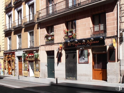 Calle Mayor, 76