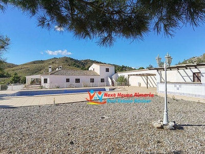 Casa con terreno en Lorca