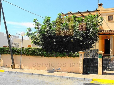 Casa o chalet de alquiler en Las Marinas - Pueblo Laguna