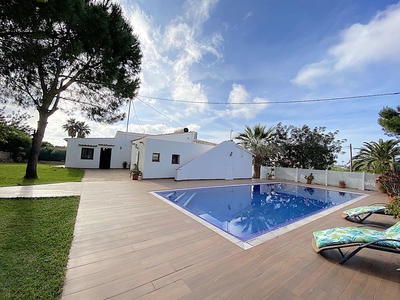 Chalet en venta en Dénia, Alicante