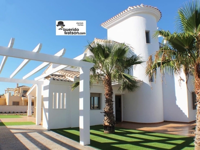 Chalet en venta en La Manga del Mar Menor, Murcia