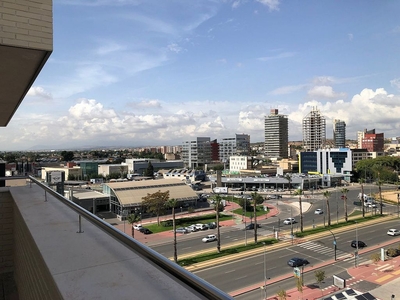 Alquiler de piso en Juan Carlos I de 1 habitación con terraza y garaje