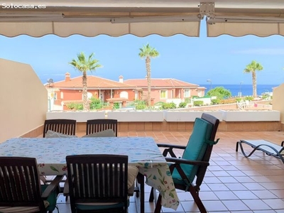 Gran terraza, espectaculares vistas al mar, piscina y garaje