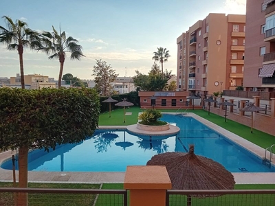 Venta de piso con piscina y terraza en Nueva Andalucía (Almería), Nuevo Parque