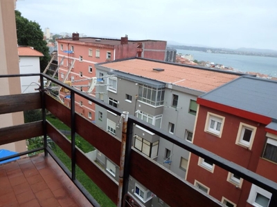 Venta de piso con terraza en General Dávila (Santander)