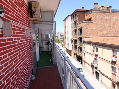 Venta de piso con terraza en San Isidro (Getafe)