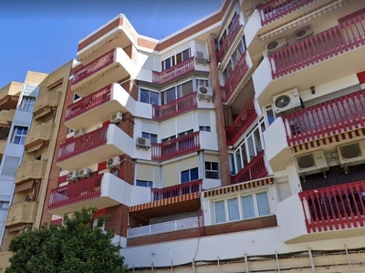 Venta de piso en Nervión (Sevilla), Puerta Carmona-Puerta Osario-Amador de l