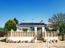 Casa con terreno en Dolores