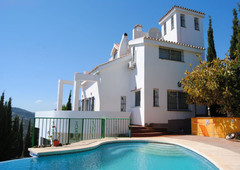 Casa con terreno en Torrox