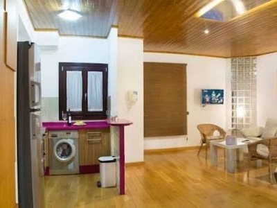 Alquiler de piso en La Goleta - San Felipe Neri de 1 habitación con piscina y muebles
