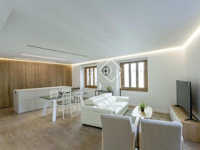Alquiler de piso en Sant Francesc de 3 habitaciones con muebles y aire acondicionado
