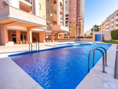 Apartamento en venta en Playa de los Locos, Torrevieja, Alicante