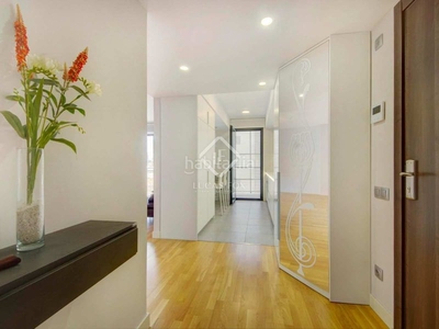 Apartamento excelente vivienda de 3 dormitorios con terraza en venta , barcelona en Sant Feliu de Llobregat