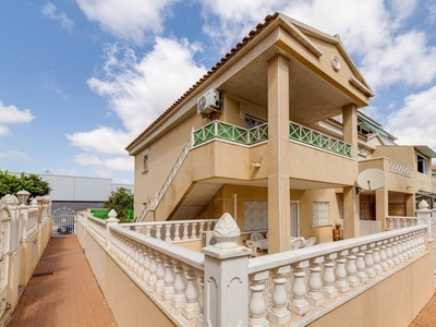 Bungalow en venta en Parque de las Naciones, Torrevieja, Alicante