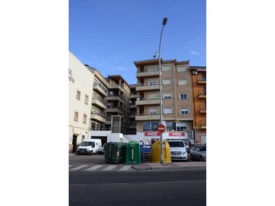 Piso en venta en avenida Portugal de 3 habitaciones con terraza y balcón