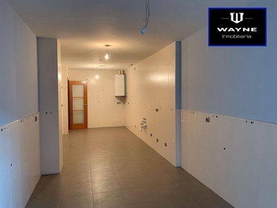 Venta de piso en Centro - Palencia de 4 habitaciones con garaje y calefacción
