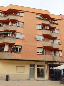 Venta de piso en Viana de 4 habitaciones con balcón y calefacción