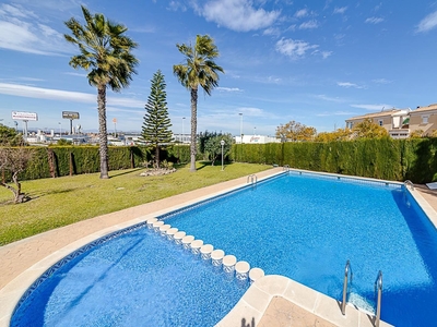 Bungalow en venta en Parque de las Naciones, Torrevieja, Alicante