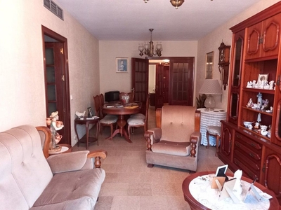 Piso en venta en Ollerías - San Cayetano de 4 habitaciones con terraza y garaje