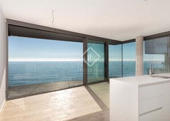 Piso a estrenar de 3 dormitorios con terraza de 22 m² en venta en Lloret de Mar