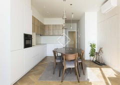 Apartamento piso en excelentes condiciones de 3 dormitorios con 22m² terraza en venta town en Sitges