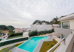Chalet propiedad fantástica en venta en la costa brava, situada en la urbanización de la Montgoda, cerca del pueblo , con una piscina infinita y vistas al mar en Lloret de Mar