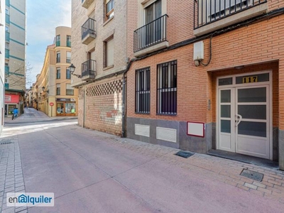 Alquiler piso ascensor y trastero Zaragoza