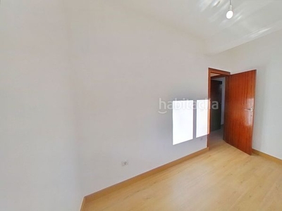 Alquiler piso con 3 habitaciones en Ambroz Madrid
