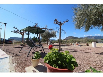 CASA CAMPO EN LA ROMANA ZONA MUY TRANQUILA