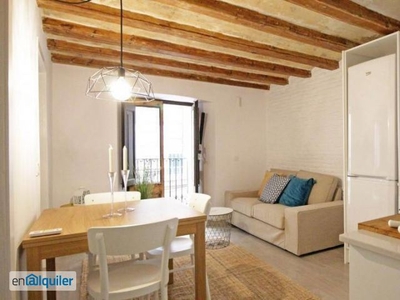 Moderno y luminoso apartamento de 2 dormitorios en alquiler en Barri Gòtic, Barcelona