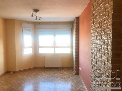 Piso con 3 habitaciones con ascensor, parking y piscina en Valdemoro