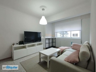 Alquiler de piso amueblado de 2 dormitorios en San Juan, Ferrol