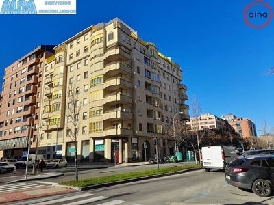 Alquiler de piso en calle De Iturrama de 3 habitaciones con terraza y garaje