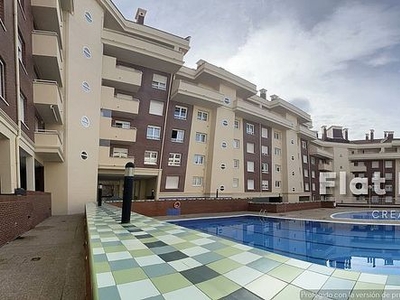 Piso en alquiler en calle Ataúlfo Argenta de 2 habitaciones con terraza y piscina