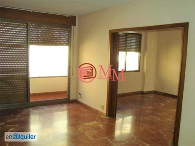 Piso en alquiler en Córdoba de 120 m2