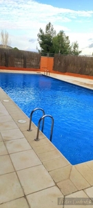 Piso en venta en Oeste de 3 habitaciones con terraza y piscina