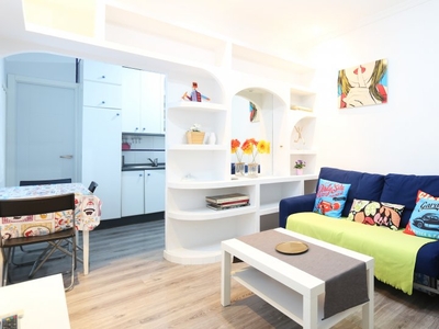 Apartamento reformado de 2 dormitorios en alquiler en La Latina, Madrid