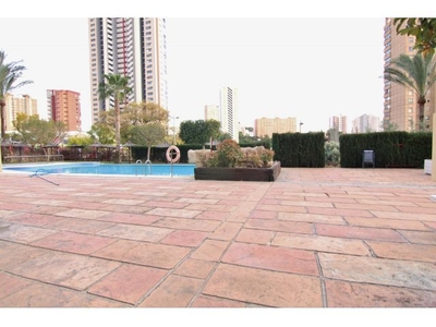 BONITO APARTAMENTO DE 2 DORMITORIOS, CERCA DEL MAR EN BENIDORM