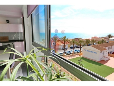 ¡Espectacular apartamento en la playa con piscina comunitaria!!