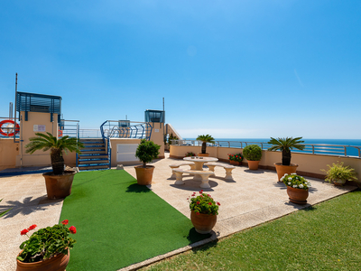 Gran oportunidad: apartamento junto a la playa de La Bajadilla in Marbella