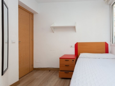 Habitación en apartamento de 4 dormitorios en Getafe, Madrid